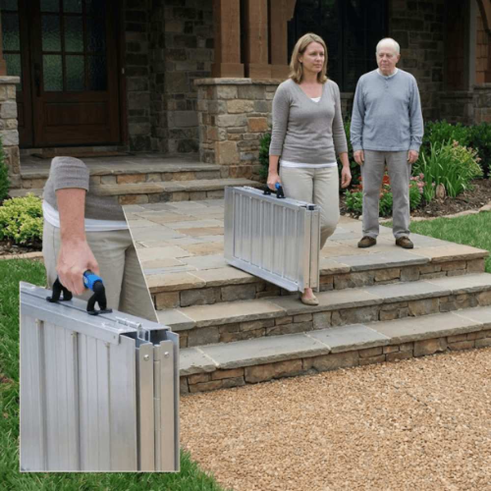Folding Aluminum Wheelchair Ramp, 270kg Capacity